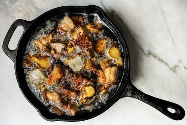 ظروف چدنی: نماد کیفیت و دوام در آشپزخانه