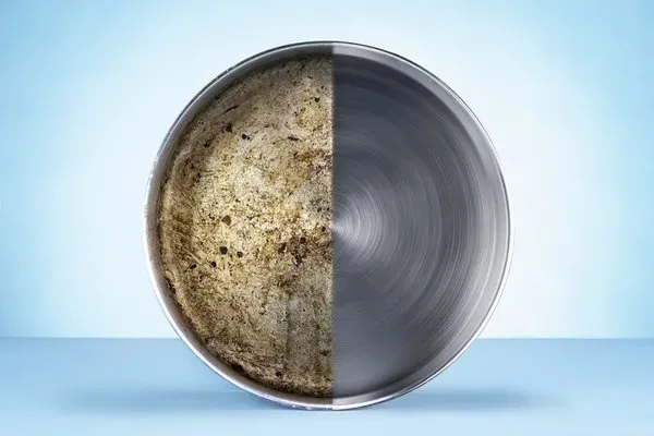 با خط خش های قابلمه چه کنیم؟